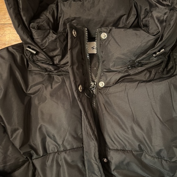 BRAND NEW Sebby Black Winter Cropped Puffer XL - Picture 5 of 5